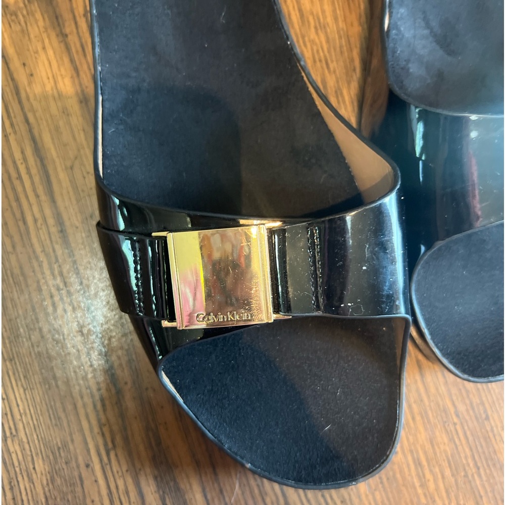 Calvin Klein black flat Sandler size 9.5